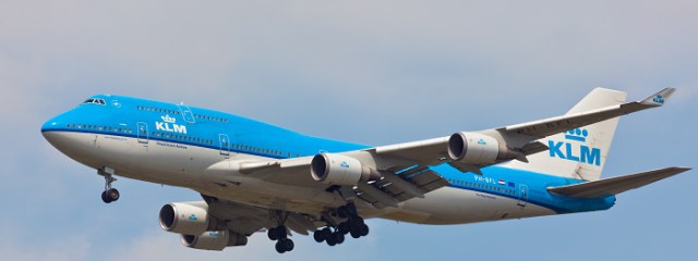 The Future of Travel? Paying for flights via Facebook and Twitter