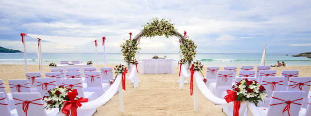Is a destination wedding right for you? 8 questions to ask yourself.